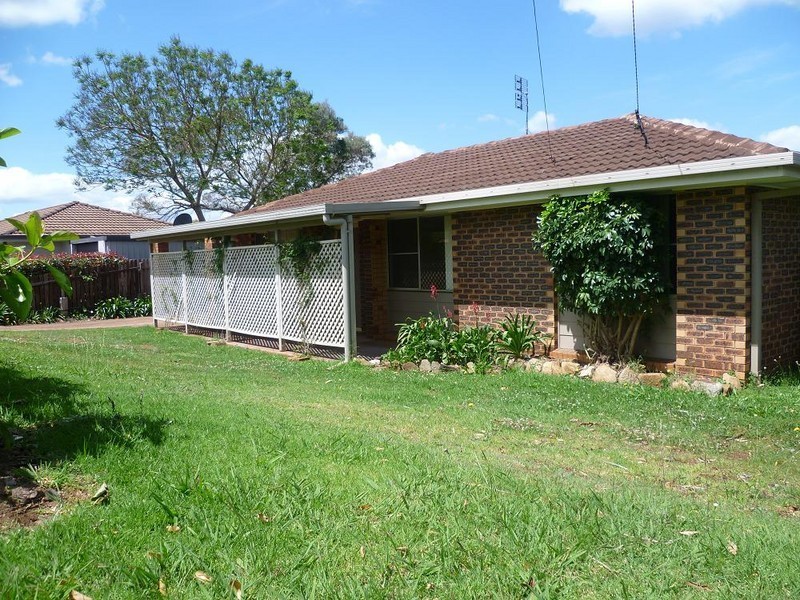 12 Claire Street, Centenary Heights QLD 4350