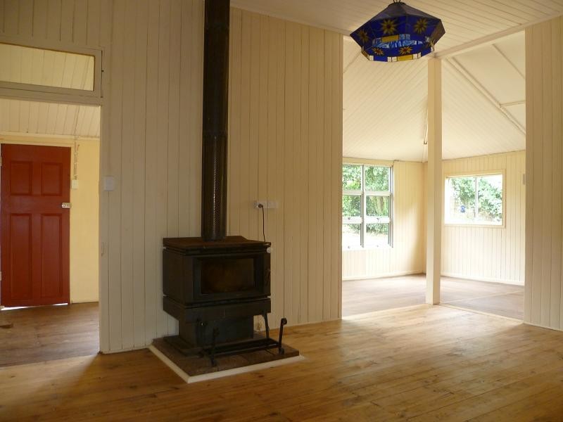 28 Ruthven Street, Mount Lofty QLD 4350