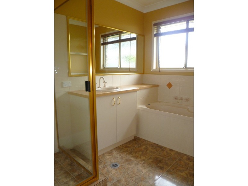 8 Bushnell Court, Toowoomba QLD 4350