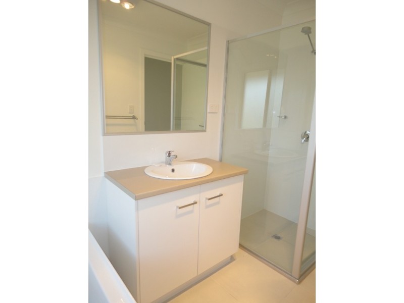 13 Egret Court, Meringandan West QLD 4352