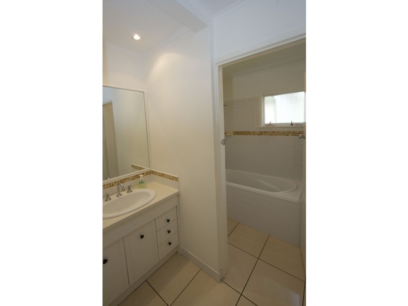 76 Crown Street, Rangeville QLD 4350