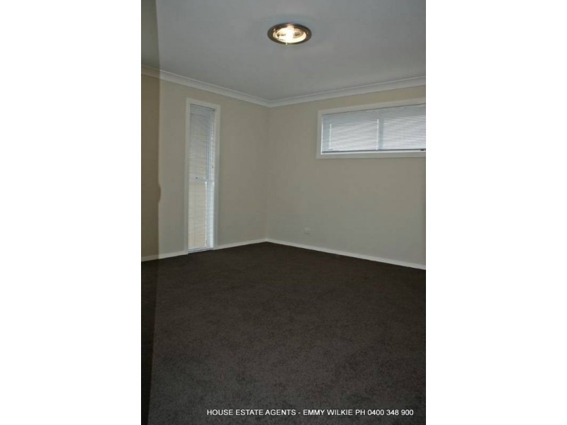6 Plover Court, Highfields QLD 4352
