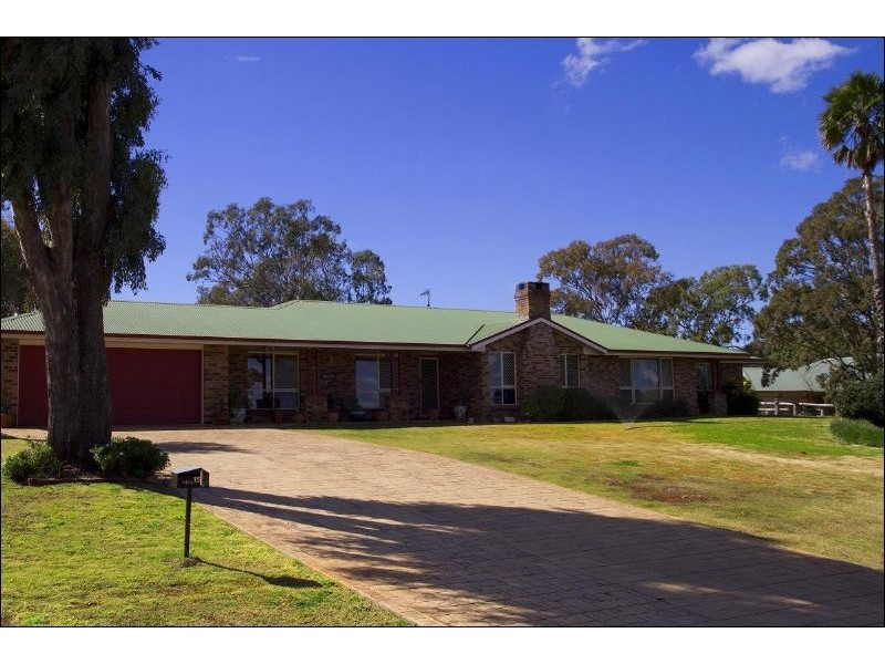 15 Rebecca Street, Glenvale QLD 4350