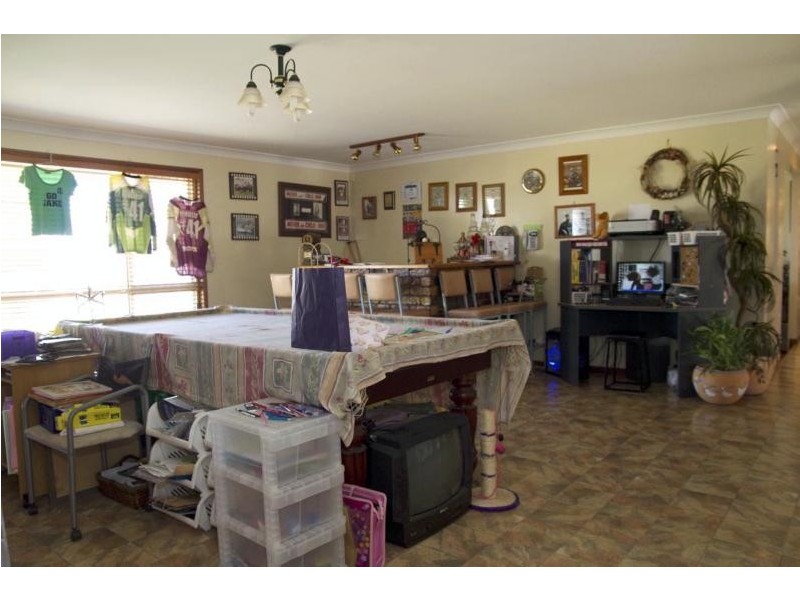 15 Rebecca Street, Glenvale QLD 4350
