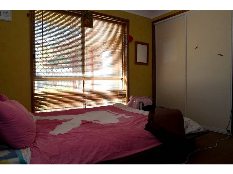 15 Rebecca Street, Glenvale QLD 4350