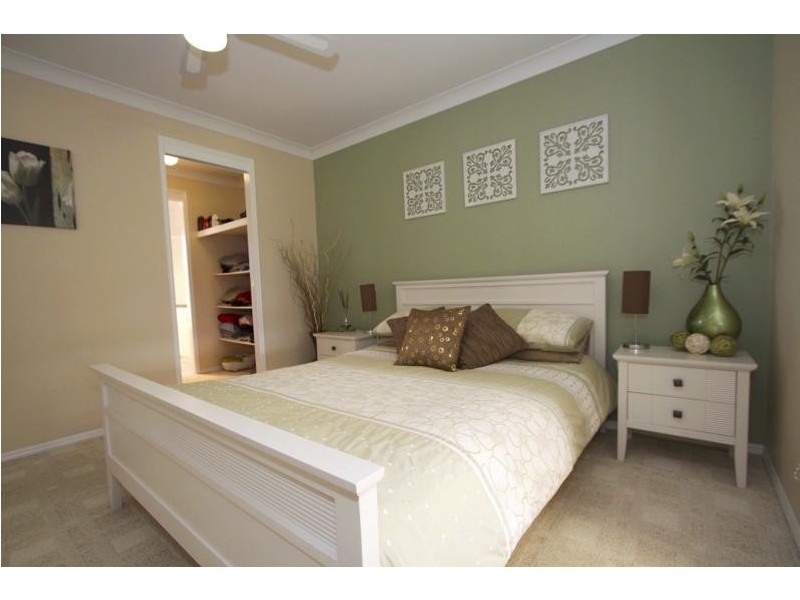 9 Carys Road, Glenvale QLD 4350