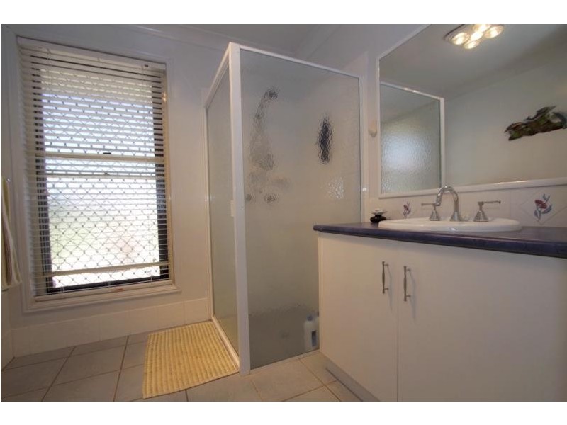 9 Carys Road, Glenvale QLD 4350