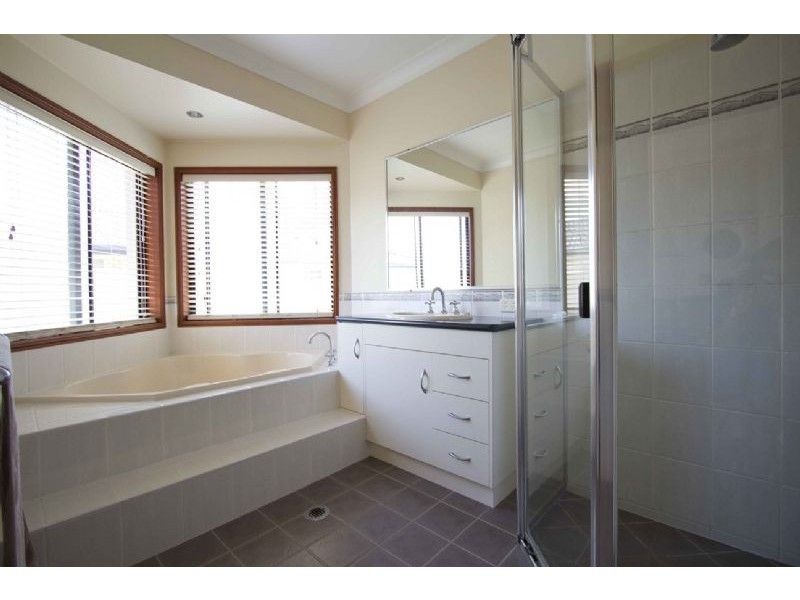 45 Highland Park Road, Meringandan West QLD 4352