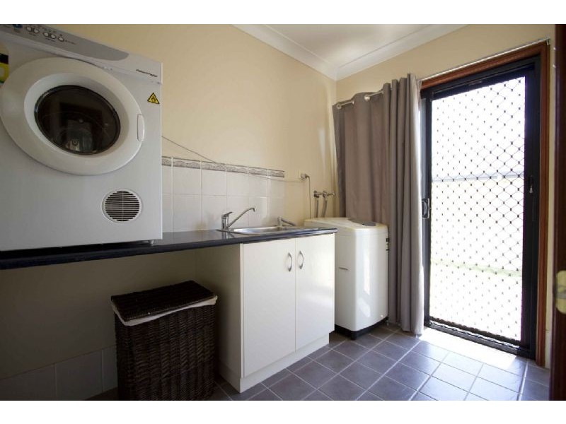 45 Highland Park Road, Meringandan West QLD 4352