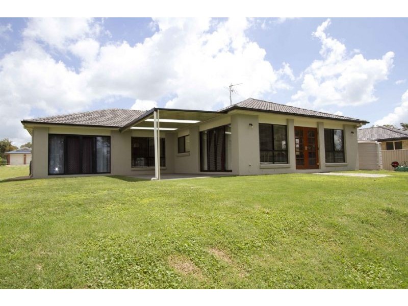 45 Highland Park Road, Meringandan West QLD 4352