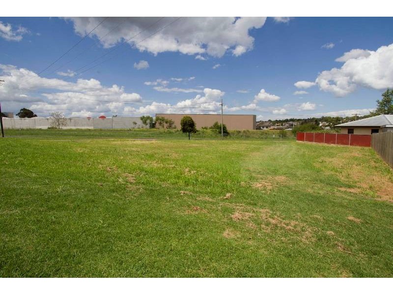 274 Long Street, South Toowoomba QLD 4350