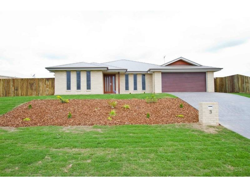 3 Wagtail Drive, Highfields QLD 4352
