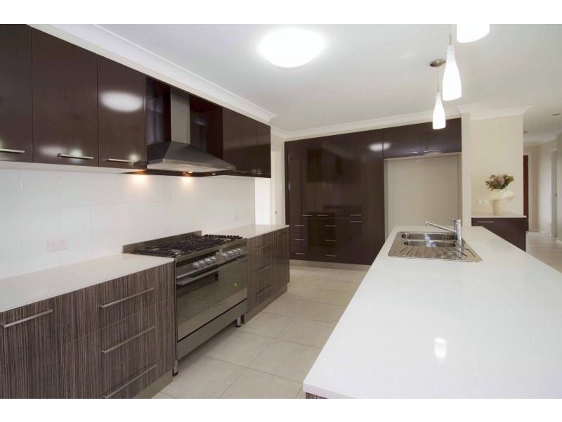 3 Wagtail Drive, Highfields QLD 4352