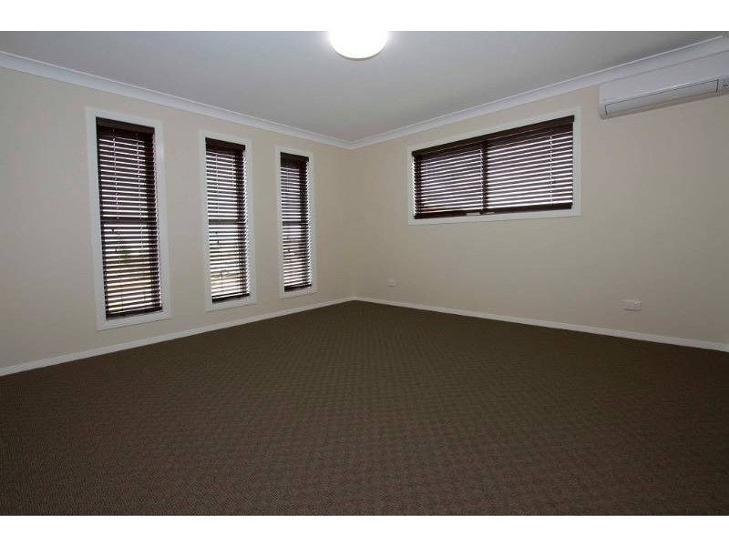 3 Wagtail Drive, Highfields QLD 4352