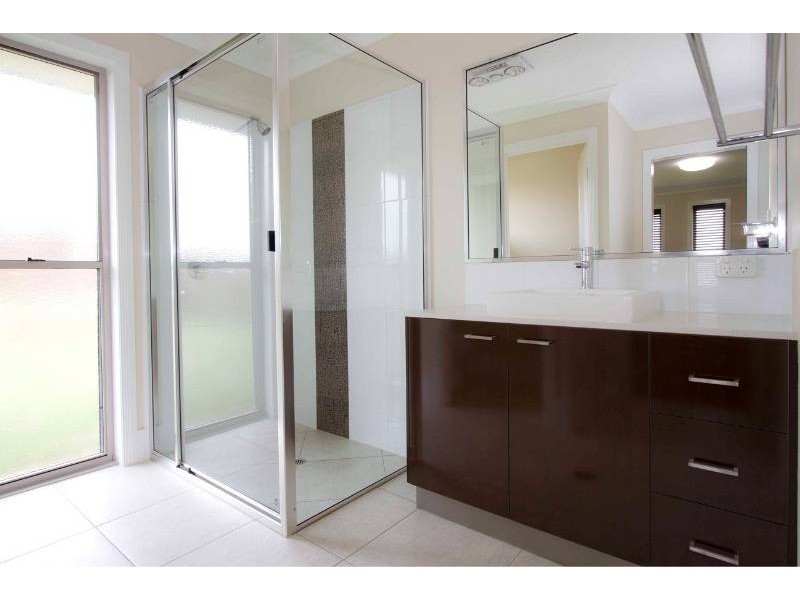 3 Wagtail Drive, Highfields QLD 4352