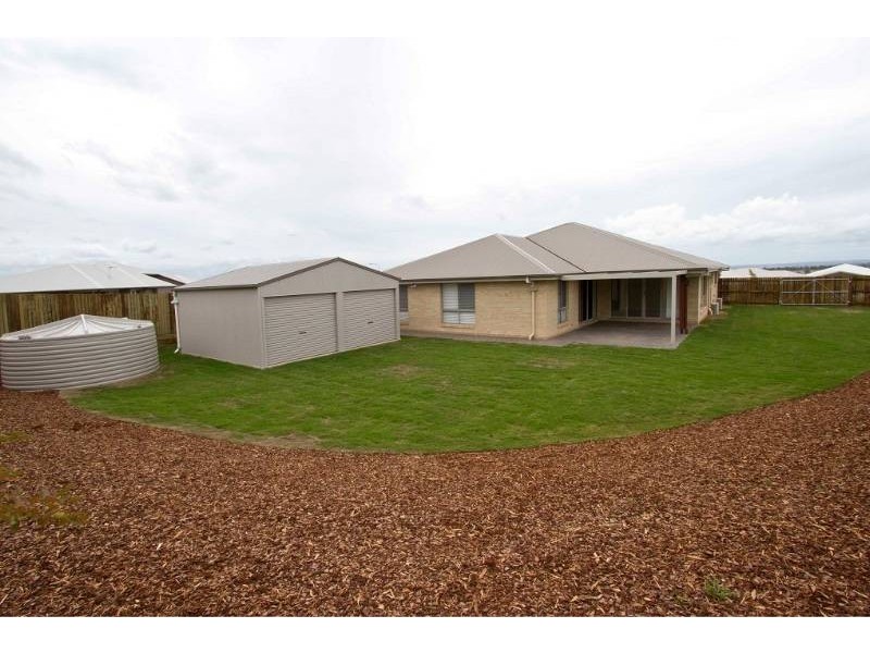 3 Wagtail Drive, Highfields QLD 4352