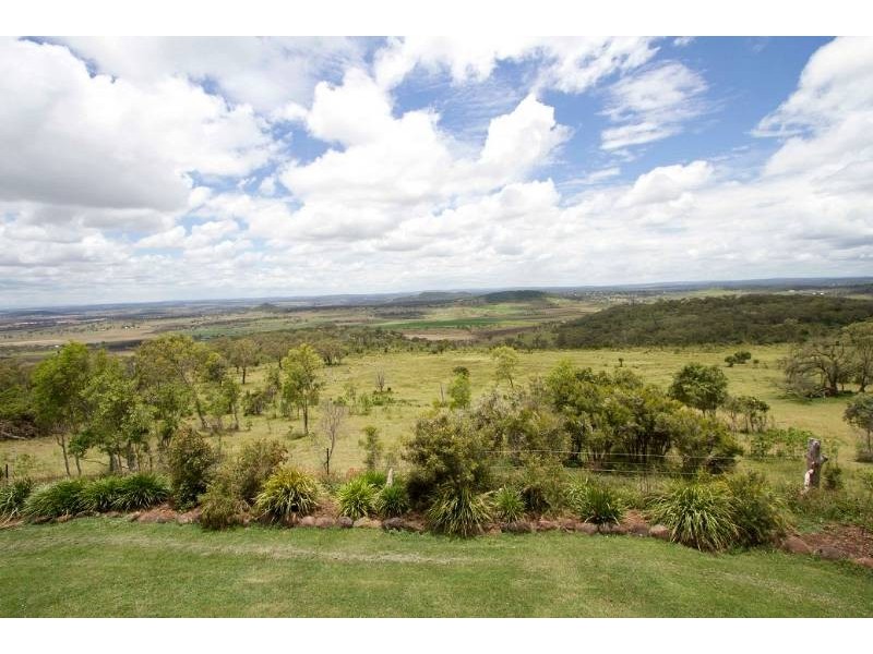 128 Sunrise Road, Glencoe QLD 4352