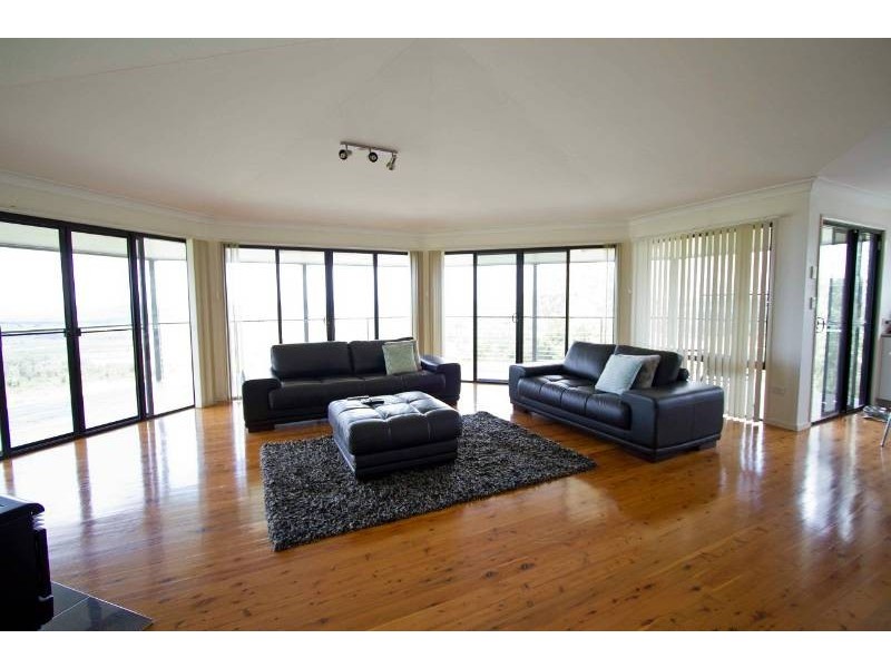 128 Sunrise Road, Glencoe QLD 4352