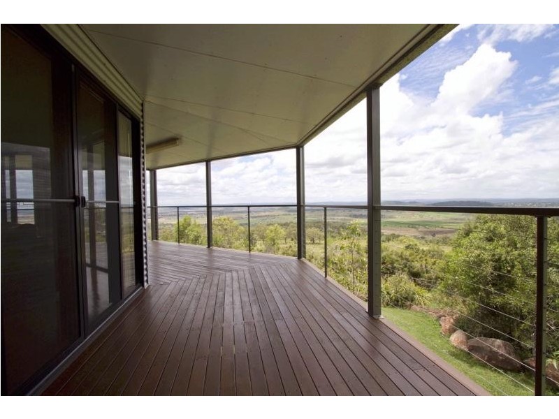 128 Sunrise Road, Glencoe QLD 4352