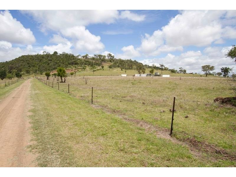 128 Sunrise Road, Glencoe QLD 4352
