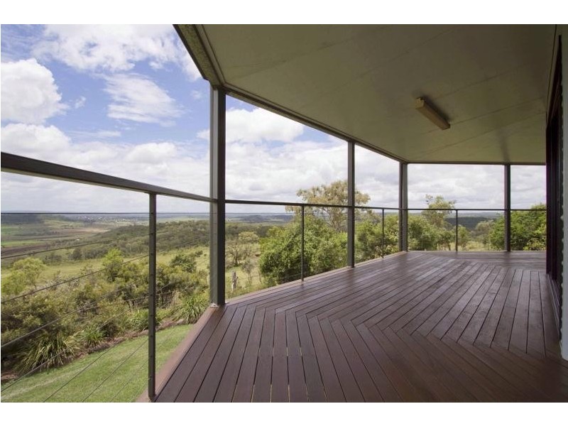 128 Sunrise Road, Glencoe QLD 4352