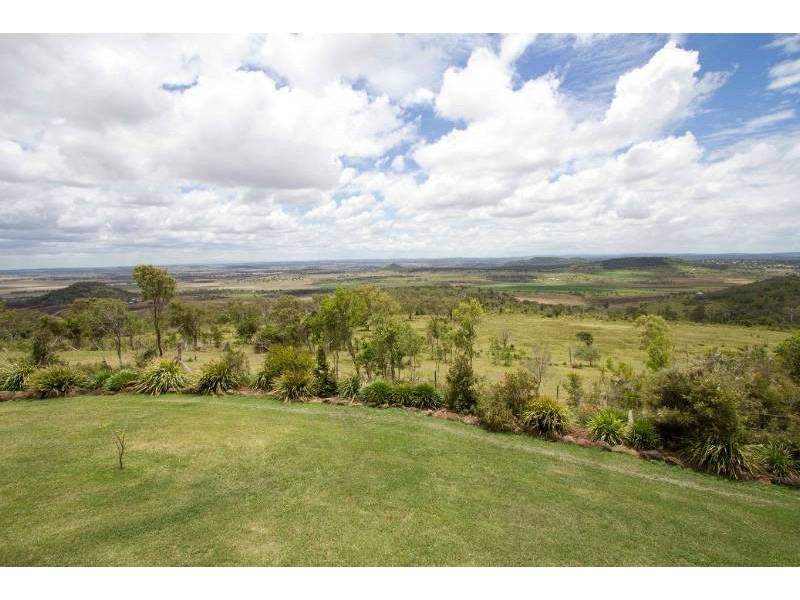 128 Sunrise Road, Glencoe QLD 4352