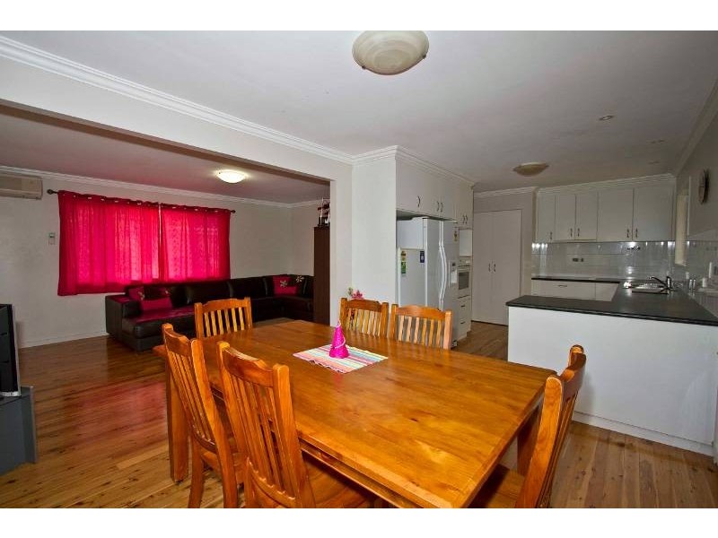 18 Canberra Street, Harristown QLD 4350