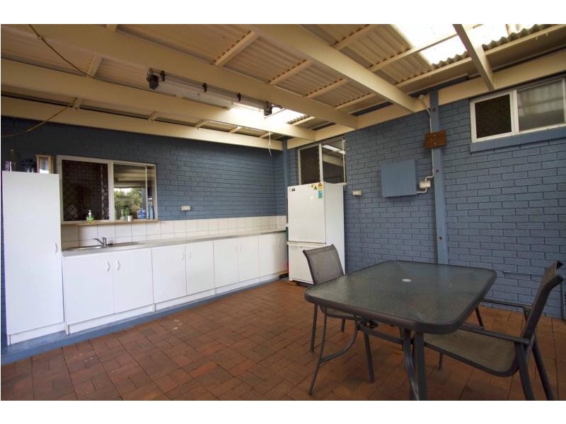 18 Canberra Street, Harristown QLD 4350