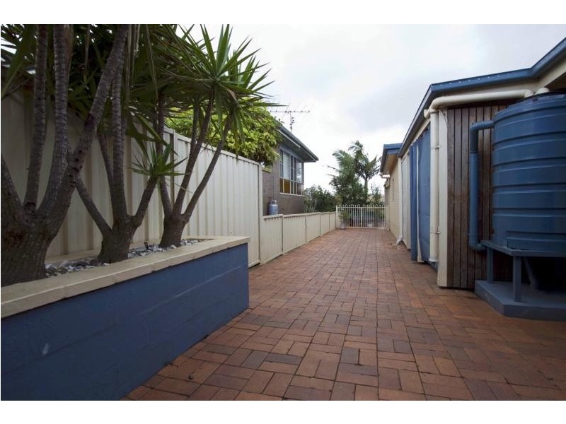 18 Canberra Street, Harristown QLD 4350