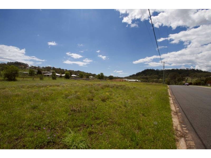 2 Graham Drive, Toowoomba QLD 4350