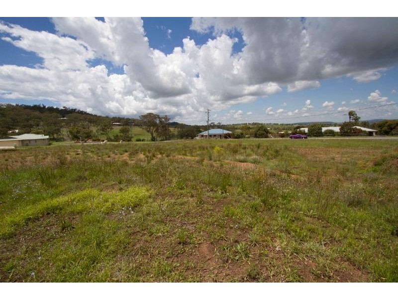2 Graham Drive, Toowoomba QLD 4350