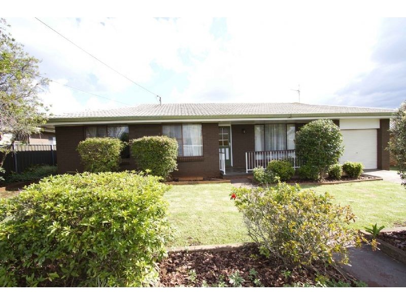 41 Cabarita Crescent, Glenvale QLD 4350