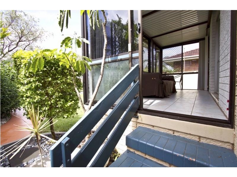 18 Canberra Street, Harristown QLD 4350