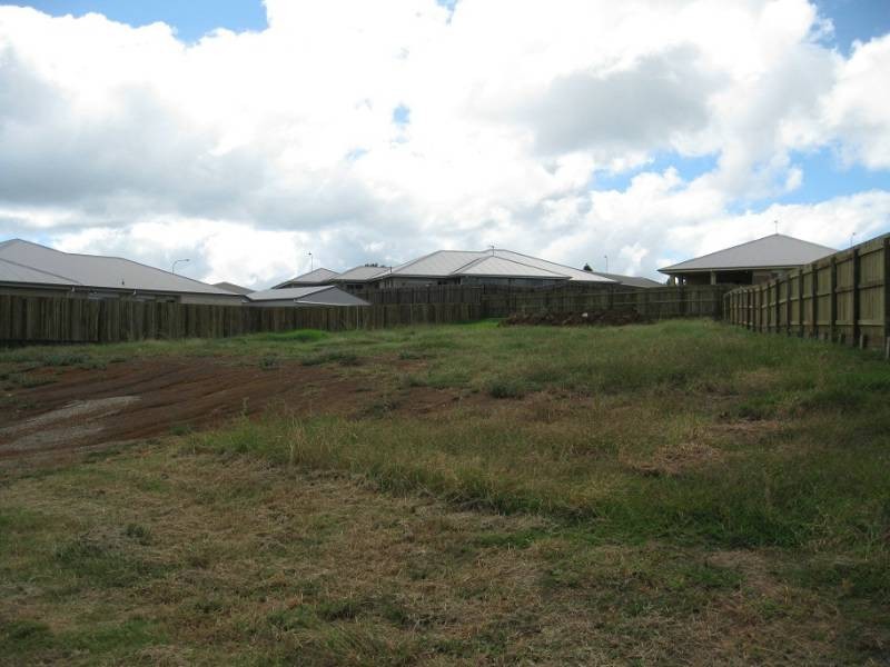 5 Wagtail Drive, Highfields QLD 4352