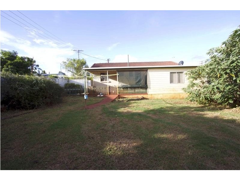 32 Welcombe Avenue, Toowoomba QLD 4350