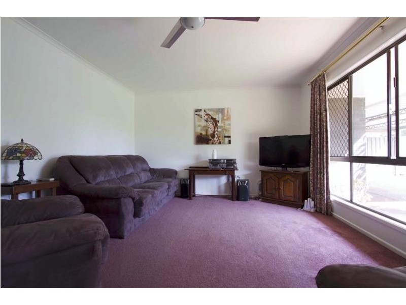 14 Talinga Street, Mount Lofty QLD 4350