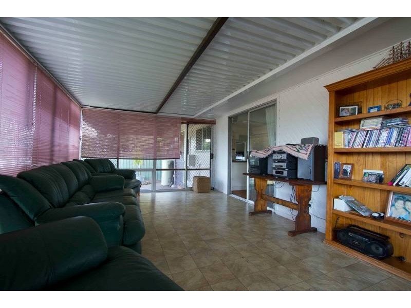 14 Talinga Street, Mount Lofty QLD 4350