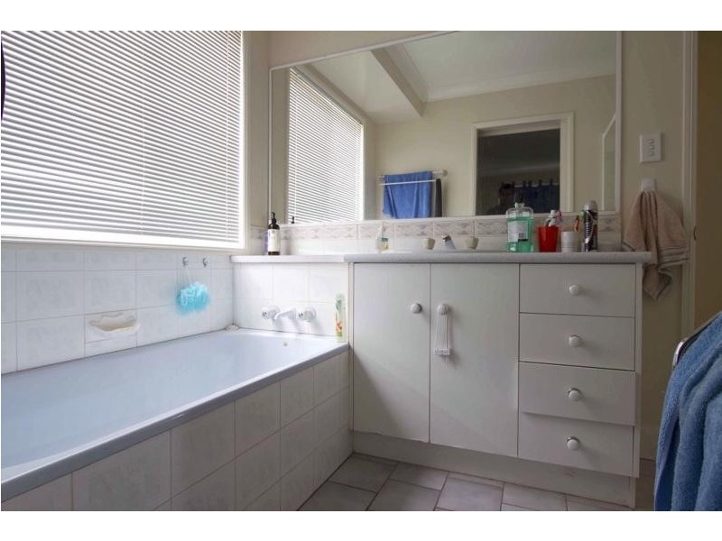 5 Rushlands Street, Glenvale QLD 4350