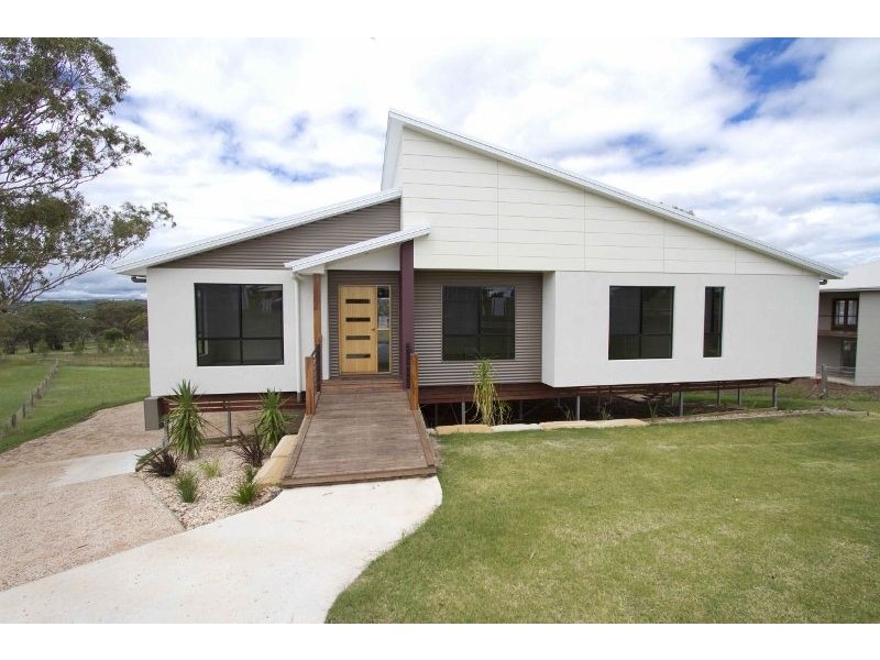 4 Sawyers Court, Gowrie Junction QLD 4352