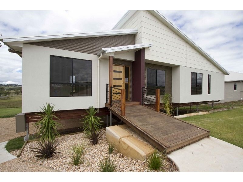 4 Sawyers Court, Gowrie Junction QLD 4352