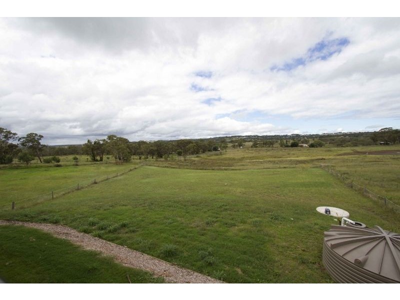 4 Sawyers Court, Gowrie Junction QLD 4352