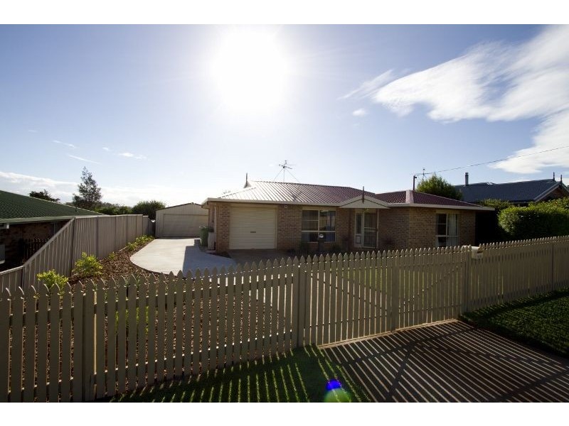 609 Greenwattle Street, Glenvale QLD 4350
