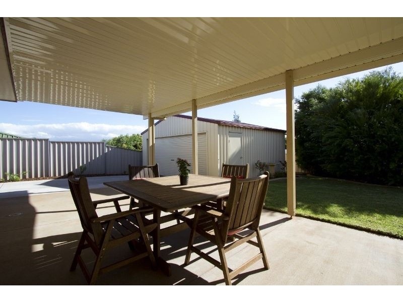 609 Greenwattle Street, Glenvale QLD 4350