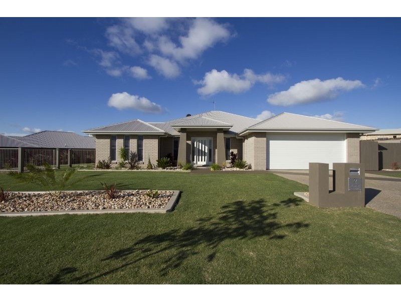 2 Plover Court, Highfields QLD 4352