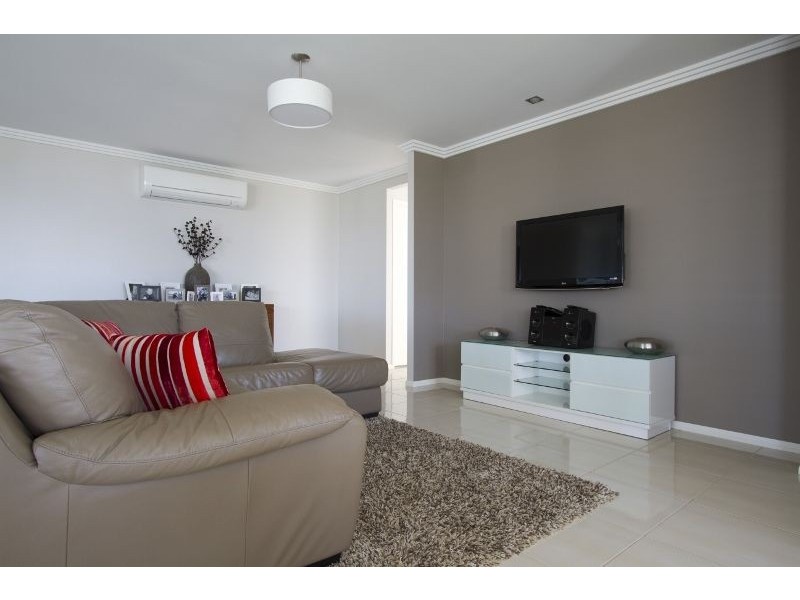 2 Plover Court, Highfields QLD 4352