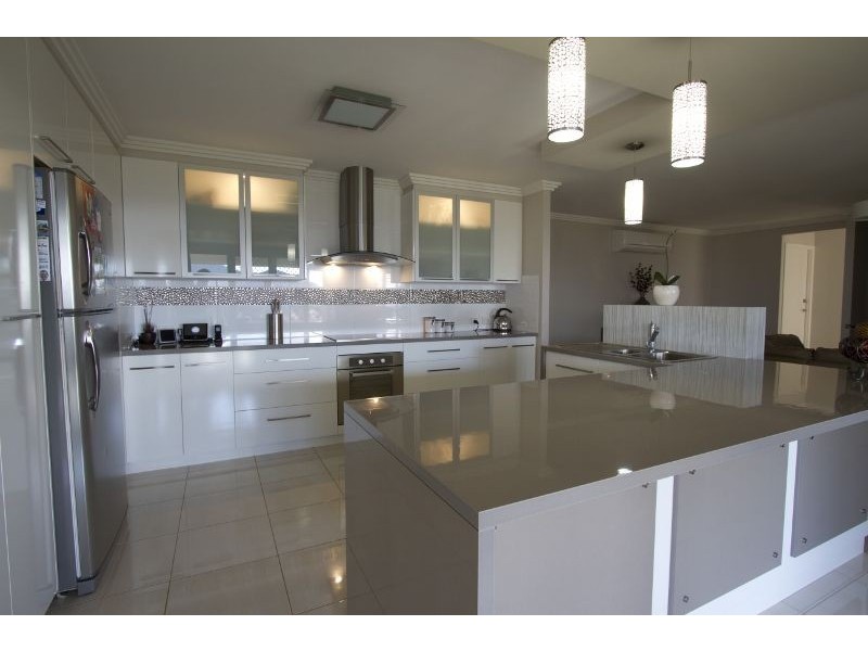2 Plover Court, Highfields QLD 4352