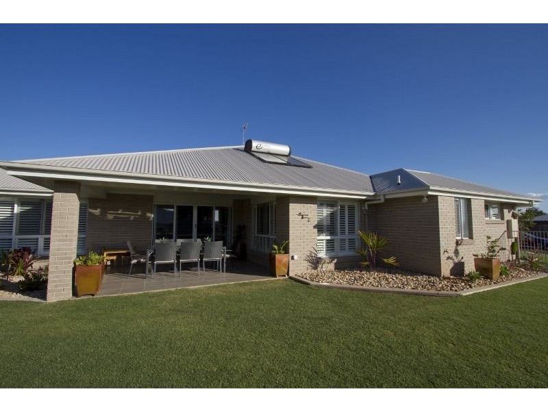 2 Plover Court, Highfields QLD 4352