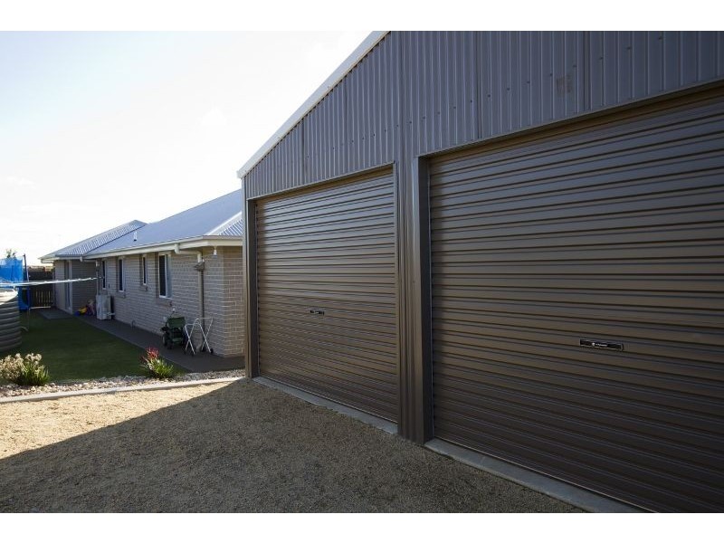 2 Plover Court, Highfields QLD 4352