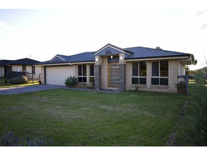 57 Highland Park Road, Meringandan West QLD 4352