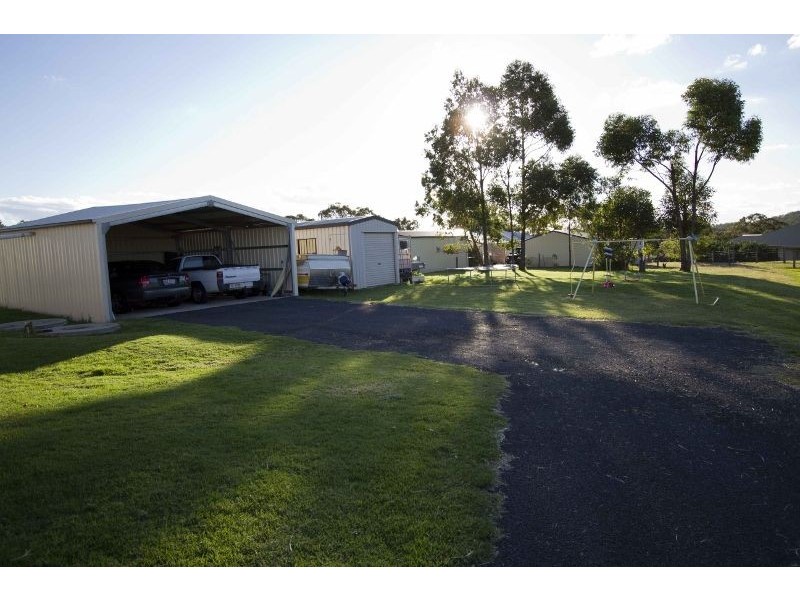 57 Highland Park Road, Meringandan West QLD 4352